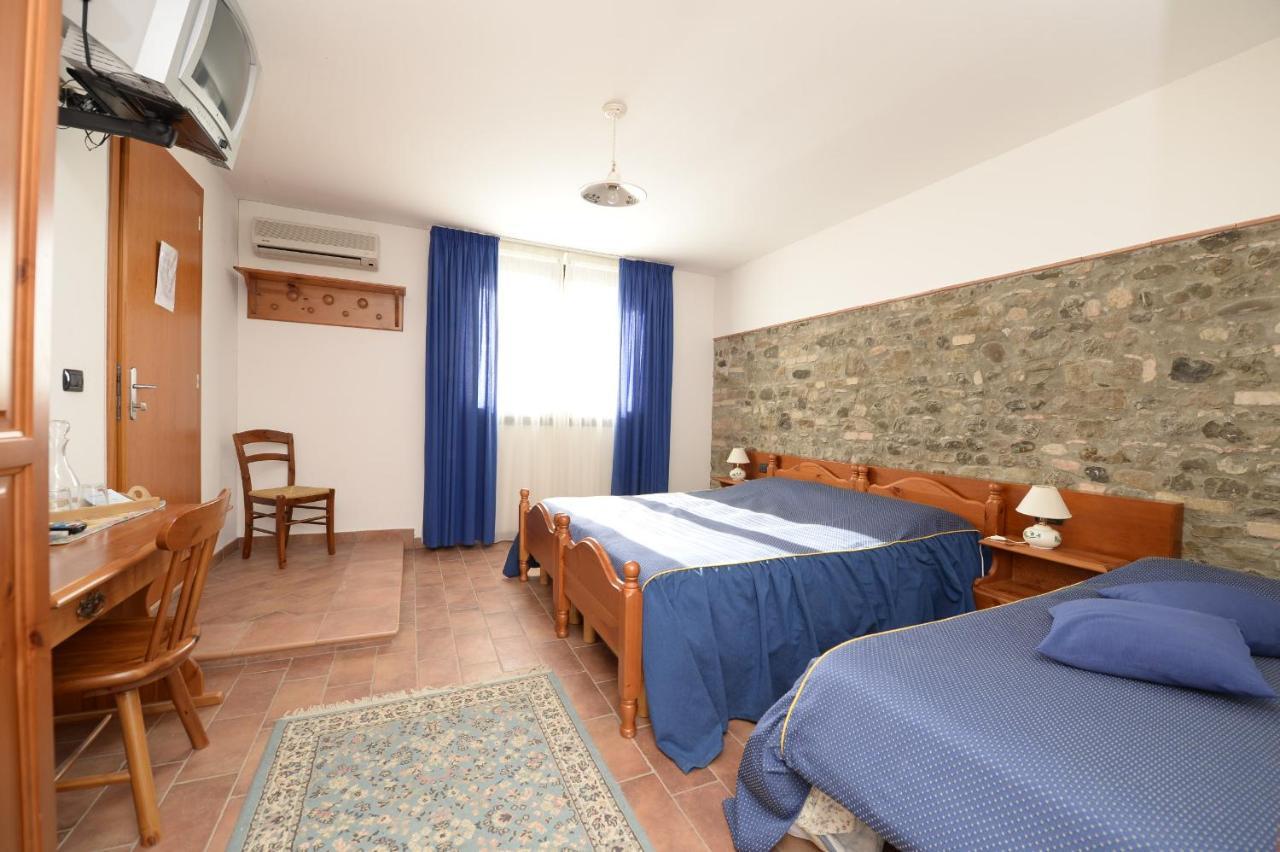 Agriturismo Le Oche Selvatiche Lauzacco 外观 照片