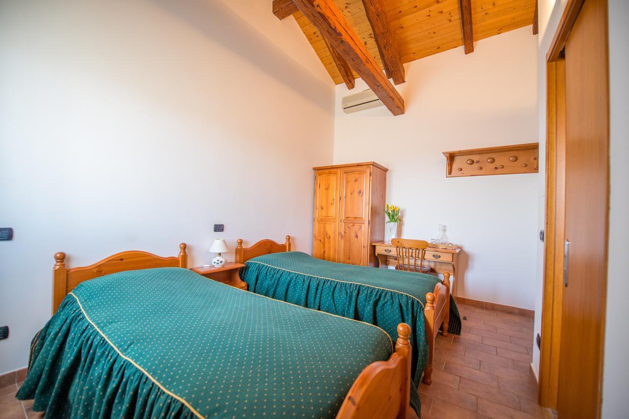 Agriturismo Le Oche Selvatiche Lauzacco 外观 照片