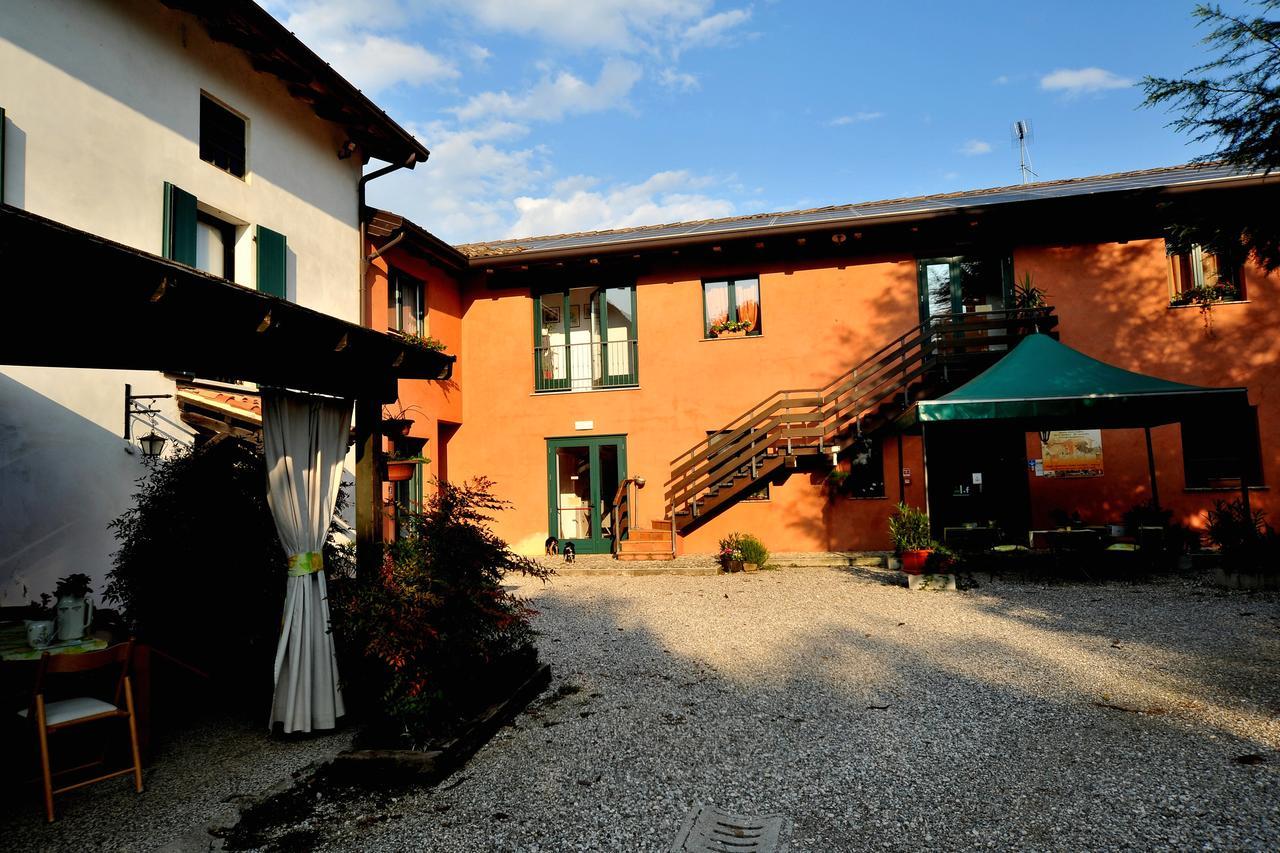 Agriturismo Le Oche Selvatiche Lauzacco 外观 照片