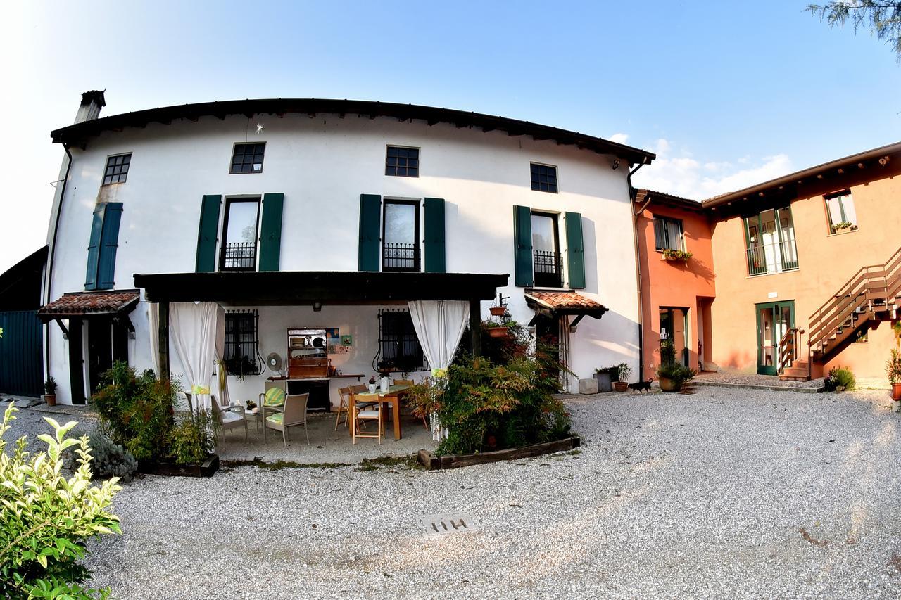 Agriturismo Le Oche Selvatiche Lauzacco 外观 照片