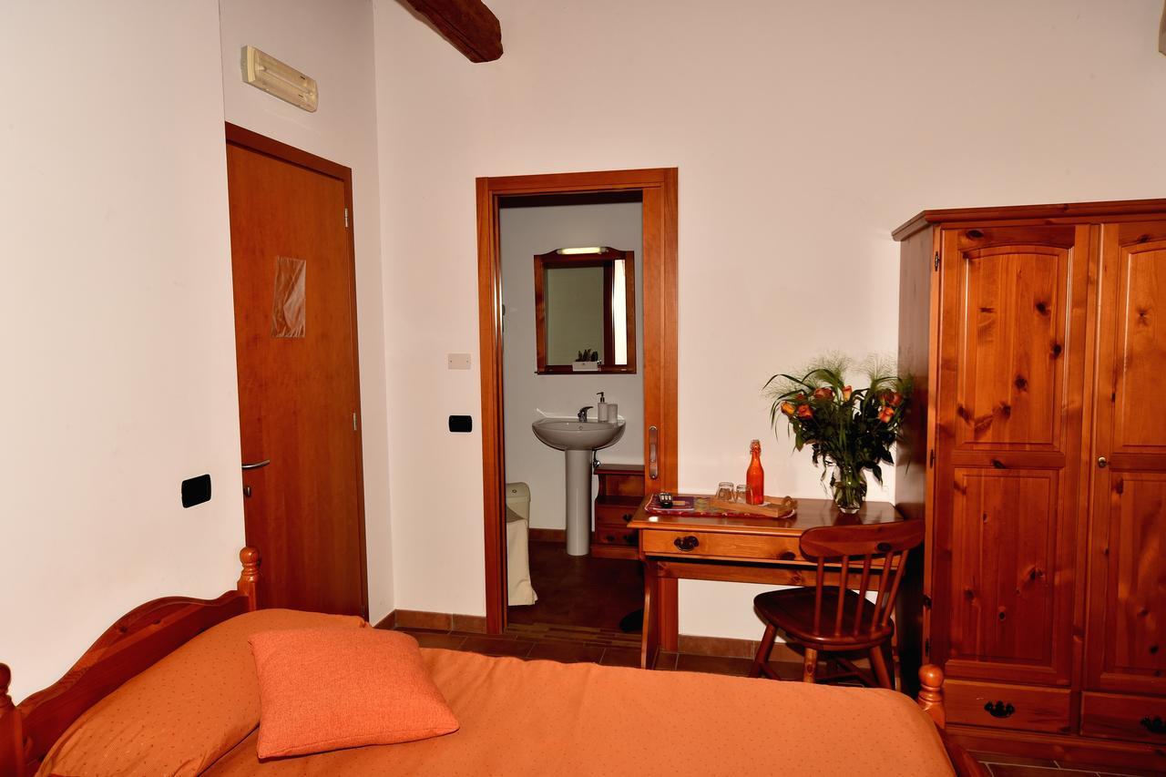 Agriturismo Le Oche Selvatiche Lauzacco 外观 照片